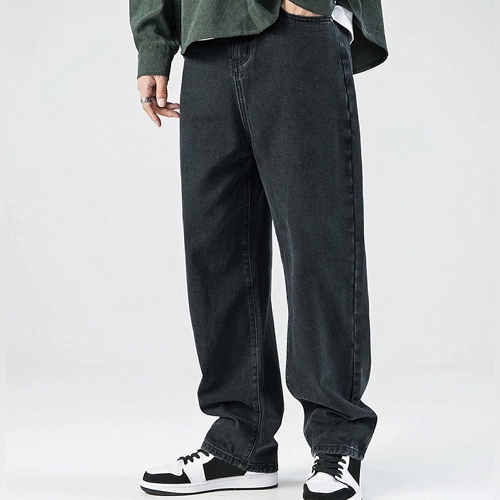 🖤 Black Denim Jeans Waist 43 — Classic Fit &‎ Sleek Style 👖✨